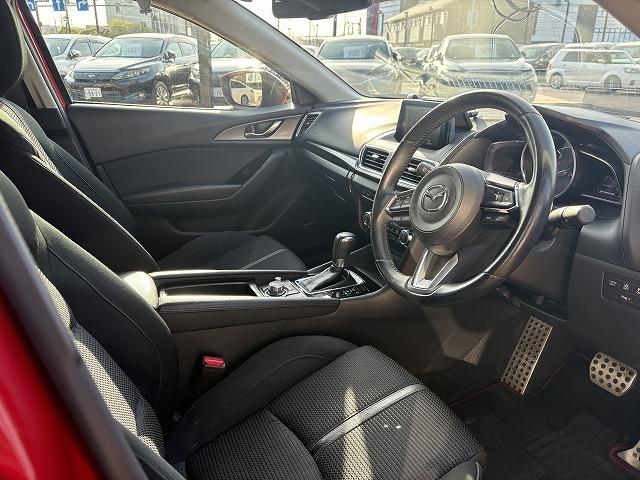 アクセラスポーツ 22XD プロアクティブ 4WD 衝突軽減ブレーキ レーンアシスト 追従クルーズコントロール ヘッドアップディスプレイ ステアリングヒーター 純正ナビ バックカメラ フルセグ Bluetooth オートハイビーム ETC(31枚目)