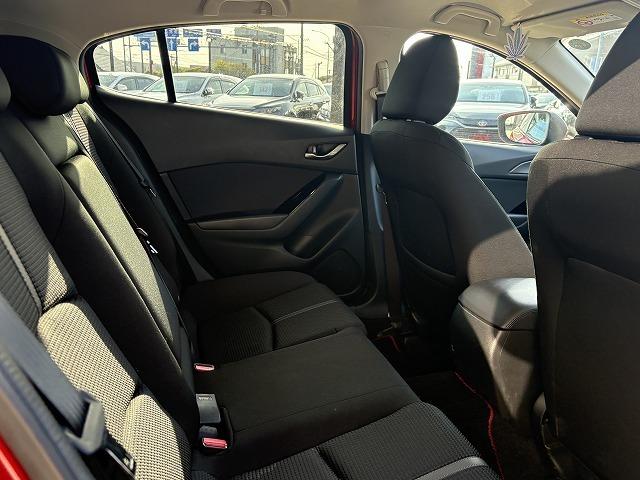 アクセラスポーツ 22XD プロアクティブ 4WD 衝突軽減ブレーキ レーンアシスト 追従クルーズコントロール ヘッドアップディスプレイ ステアリングヒーター 純正ナビ バックカメラ フルセグ Bluetooth オートハイビーム ETC(34枚目)