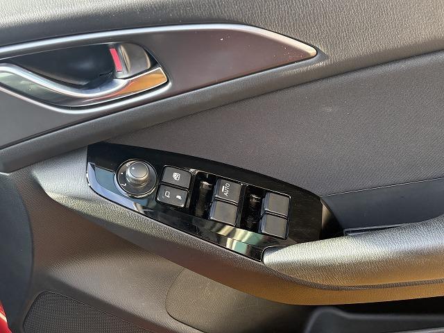 アクセラスポーツ 22XD プロアクティブ 4WD 衝突軽減ブレーキ レーンアシスト 追従クルーズコントロール ヘッドアップディスプレイ ステアリングヒーター 純正ナビ バックカメラ フルセグ Bluetooth オートハイビーム ETC(43枚目)