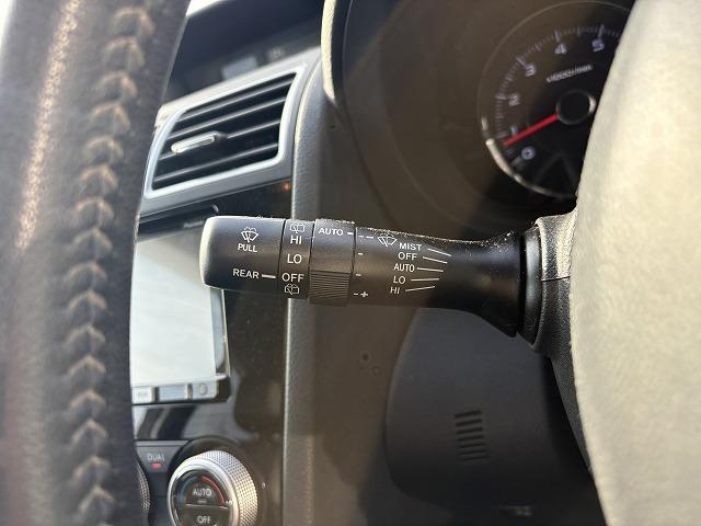 フォレスター 2.0XT アイサイト 4WD 衝突軽減ブレーキ レーンアシスト 追従クルーズコントロール パワーバックドア パワーシート 純正ナビ バックカメラ フルセグ Bluetooth シートヒーター HIDライト パドルシフト(7枚目)