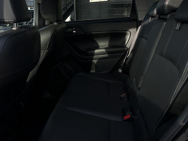 フォレスター 2.0XT アイサイト 4WD 衝突軽減ブレーキ レーンアシスト 追従クルーズコントロール パワーバックドア パワーシート 純正ナビ バックカメラ フルセグ Bluetooth シートヒーター HIDライト パドルシフト(38枚目)