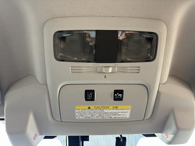 フォレスター 2.0XT アイサイト 4WD 衝突軽減ブレーキ レーンアシスト 追従クルーズコントロール パワーバックドア パワーシート 純正ナビ バックカメラ フルセグ Bluetooth シートヒーター HIDライト パドルシフト(55枚目)