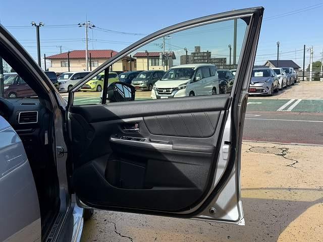 WRX S4 2.0GT-Sアイサイト ワンオーナー 4WD 衝突軽減ブレーキ レーンアシスト 追従クルーズコントロール ブラインドスポット パワーシート 本革シート 純正ナビ バックカメラ フルセグ LEDライト ヒルスタート ETC(29枚目)