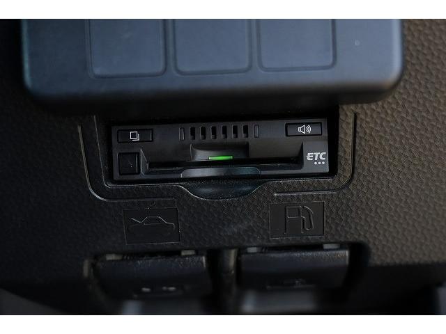 タンク カスタムＧ　Ｓ　ワンオーナー　両側パワースライドドア　衝突軽減ブレーキ　レーンアシスト　クルーズコントロール　シートヒーター　純正ナビ　バックカメラＢｌｕｅｔｏｏｔｈ　フルセグ　ビルトインＥＴＣ　ステアリングリモコン（10枚目）