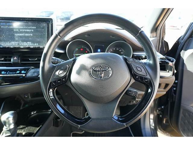 Ｃ－ＨＲ Ｇ　ＬＥＤエディション　モデリスタエアロ　バックカメラ　ブラインドスポット　クリアランスソナー　純正９インチナビ　レーンアシスト　衝突被害軽減ブレーキ　フルセグ　Ｂｌｕｅｔｏｏｔｈ　ブラインドスポット　シートヒーター（3枚目）