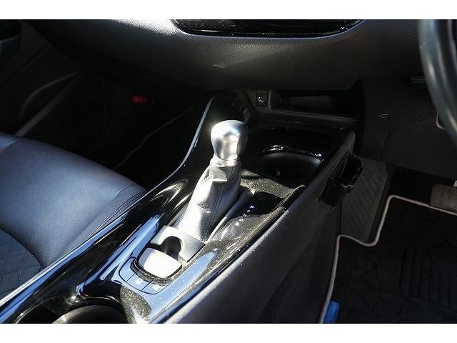 Ｃ－ＨＲ Ｇ　ＬＥＤエディション　モデリスタエアロ　バックカメラ　ブラインドスポット　クリアランスソナー　純正９インチナビ　レーンアシスト　衝突被害軽減ブレーキ　フルセグ　Ｂｌｕｅｔｏｏｔｈ　ブラインドスポット　シートヒーター（11枚目）