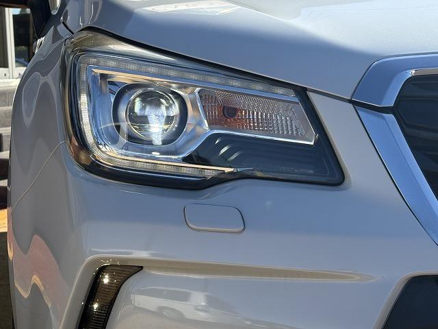 フォレスター ２．０ＸＴ　アイサイト　ブラインドスポット　ＳＴＩフロントリップ　純正７インチナビ　パドルシフト　バックカメラ　レーンアシスト　衝突被害軽減ブレーキ　Ｂｌｕｅｔｏｏｔｈオーディオ　フルセグ　社外アルミホイール　ＬＥＤライト（46枚目）