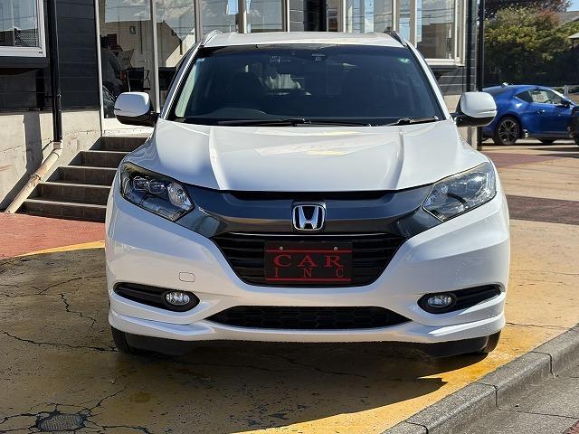 ヴェゼル ハイブリッドＺ　パドルシフト　純正８インチナビ　バックカメラ　フルセグ　衝突被害軽減ブレーキ　Ｂｌｕｅｔｏｏｔｈオーディオ　オートクルーズコントロール　ハーフレザーシート　シートヒーター　ＬＥＤライト　ＥＴＣ（15枚目）