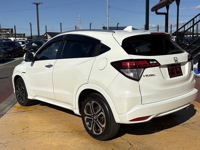 ヴェゼル ハイブリッドＺ　パドルシフト　純正８インチナビ　バックカメラ　フルセグ　衝突被害軽減ブレーキ　Ｂｌｕｅｔｏｏｔｈオーディオ　オートクルーズコントロール　ハーフレザーシート　シートヒーター　ＬＥＤライト　ＥＴＣ（20枚目）