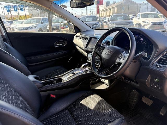 ヴェゼル ハイブリッドＺ　パドルシフト　純正８インチナビ　バックカメラ　フルセグ　衝突被害軽減ブレーキ　Ｂｌｕｅｔｏｏｔｈオーディオ　オートクルーズコントロール　ハーフレザーシート　シートヒーター　ＬＥＤライト　ＥＴＣ（26枚目）