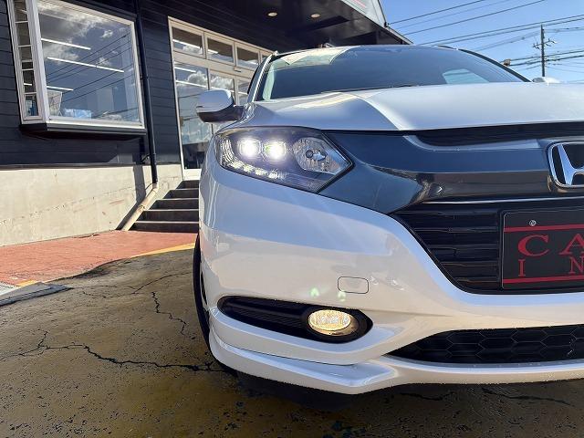 ヴェゼル ハイブリッドＺ　パドルシフト　純正８インチナビ　バックカメラ　フルセグ　衝突被害軽減ブレーキ　Ｂｌｕｅｔｏｏｔｈオーディオ　オートクルーズコントロール　ハーフレザーシート　シートヒーター　ＬＥＤライト　ＥＴＣ（48枚目）