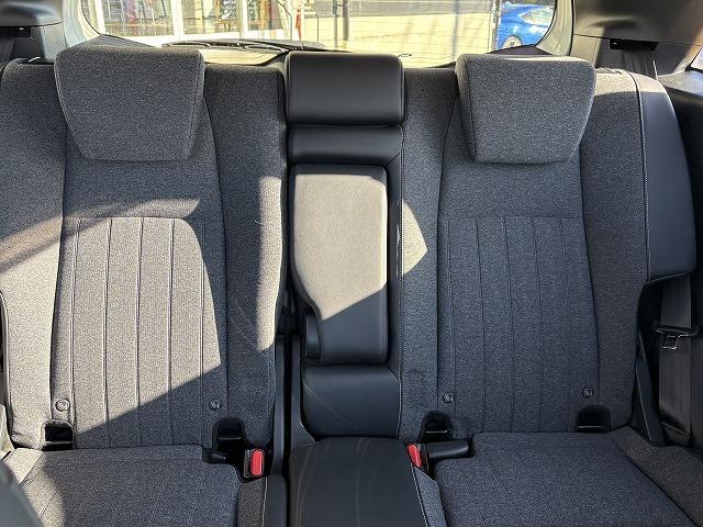 フィット ｅ：ＨＥＶホーム　衝突被害軽減ブレーキ　レーンキープアシスト　アダプティブクルーズコントロール　クリアランスソナー　オートハイビーム　ＬＥＤオートライト　ステアリングリモコン　純正ナビ　バックカメラ　Ｂｌｕｅｔｏｏｔｈ（52枚目）