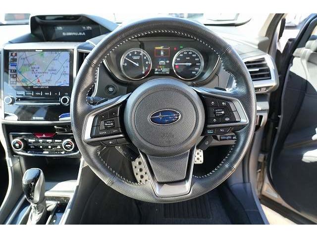 フォレスター アドバンス　４ＷＤ　衝突軽減ブレーキ　レーンアシスト　ブラインドスポット　純正８インチナビ　Ｂｌｕｅｔｏｏｔｈ　バックカメラ　フルセグ　アダプティブクルーズコントロール　純正１８ＡＷ　ＥＴＣ（3枚目）