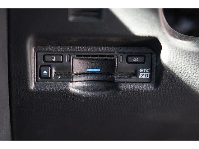 ノア Ｓ－Ｚ　両側パワスラ　衝突軽減ブレーキ　レーンアシスト　クリアランスソナー　純正ナビ　Ｂｌｕｅｔｏｏｔｈ　バックカメラ　フルセグ　アダプティブクルーズコントロール　純正アルミホイール　ビルトインＥＴＣ２．０（11枚目）