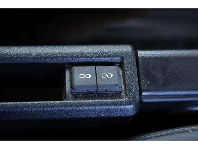 ノア Ｓ－Ｚ　両側パワスラ　衝突軽減ブレーキ　レーンアシスト　クリアランスソナー　純正ナビ　Ｂｌｕｅｔｏｏｔｈ　バックカメラ　フルセグ　アダプティブクルーズコントロール　純正アルミホイール　ビルトインＥＴＣ２．０（16枚目）