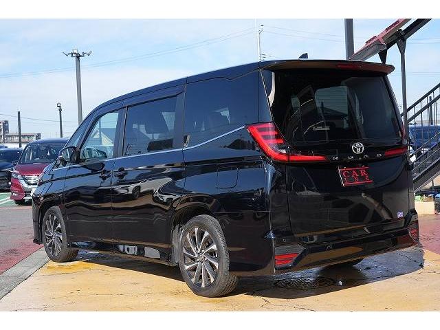 ノア Ｓ－Ｚ　両側パワスラ　衝突軽減ブレーキ　レーンアシスト　クリアランスソナー　純正ナビ　Ｂｌｕｅｔｏｏｔｈ　バックカメラ　フルセグ　アダプティブクルーズコントロール　純正アルミホイール　ビルトインＥＴＣ２．０（20枚目）