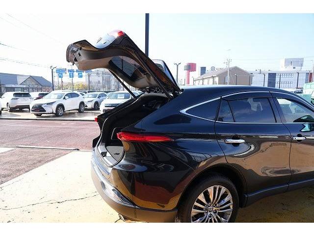 ハリアーハイブリッド Ｚ　レザーパッケージ　ＪＢＬサウンド　純正メモリー１２．３インチナビ　全方位カメラ　衝突軽減ブレーキ　レーンアシスト　ヘッドアップディスプレイ　クリアランスソナー　ブラインドスポット　Ｂｌｕｅｔｏｏｔｈ　フルセグ　ＥＴＣ（39枚目）