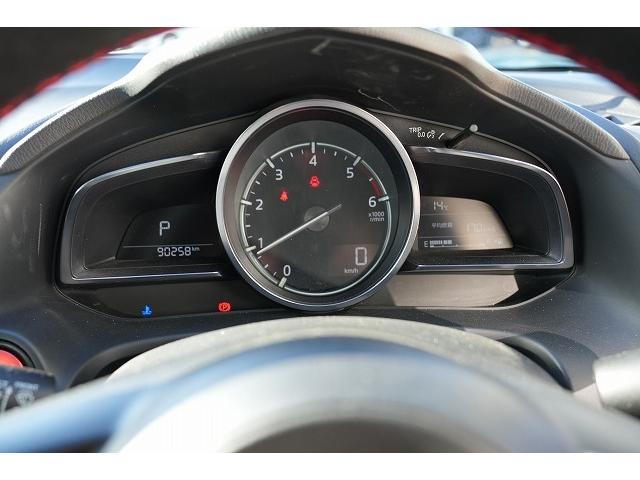 アクセラスポーツ ２２ＸＤ　プロアクティブ　衝突被害軽減ブレーキ　レーンアシスト　ヘッドアップディスプレイ　アダプティブクルーズコントロール　ブラインドスポット　オートハイビーム　社外アルミホイール　パワーシート　純正ナビ　前席ヒートシーター（8枚目）