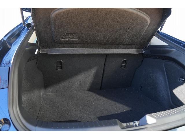 アクセラスポーツ ２２ＸＤ　プロアクティブ　衝突被害軽減ブレーキ　レーンアシスト　ヘッドアップディスプレイ　アダプティブクルーズコントロール　ブラインドスポット　オートハイビーム　社外アルミホイール　パワーシート　純正ナビ　前席ヒートシーター（40枚目）