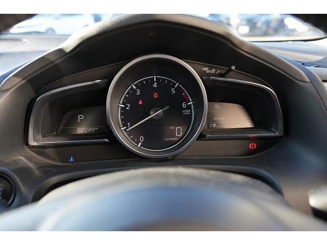 アクセラスポーツ １５ＸＤ　プロアクティブ　衝突軽減ブレーキ　レーンアシスト　ヘッドアップディスプレイ　アダプティプクルーズコントロール　ブレインドスポット　オートハイビーム　クリアランスソナー　Ｂｌｕｅｔｏｏｔｈ　バックカメラ　フルセグ（8枚目）