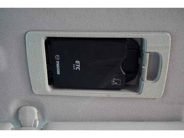 アクセラスポーツ １５ＸＤ　プロアクティブ　衝突軽減ブレーキ　レーンアシスト　ヘッドアップディスプレイ　アダプティプクルーズコントロール　ブレインドスポット　オートハイビーム　クリアランスソナー　Ｂｌｕｅｔｏｏｔｈ　バックカメラ　フルセグ（10枚目）