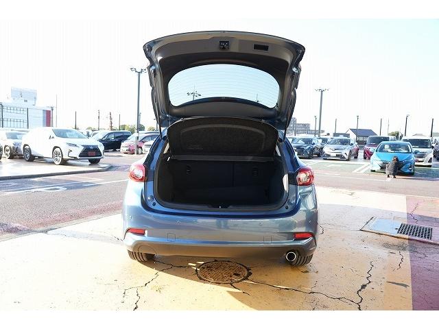 アクセラスポーツ １５ＸＤ　プロアクティブ　衝突軽減ブレーキ　レーンアシスト　ヘッドアップディスプレイ　アダプティプクルーズコントロール　ブレインドスポット　オートハイビーム　クリアランスソナー　Ｂｌｕｅｔｏｏｔｈ　バックカメラ　フルセグ（40枚目）