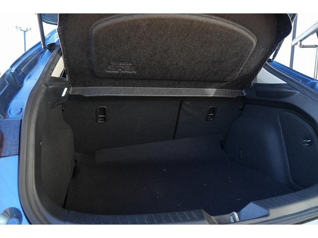 アクセラスポーツ １５ＸＤ　プロアクティブ　衝突軽減ブレーキ　レーンアシスト　ヘッドアップディスプレイ　アダプティプクルーズコントロール　ブレインドスポット　オートハイビーム　クリアランスソナー　Ｂｌｕｅｔｏｏｔｈ　バックカメラ　フルセグ（41枚目）