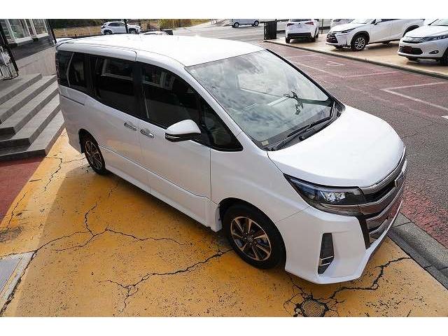 ノア Si ダブルバイビー 社外ナビ 社外フリップダウンモニター 両側電動パワースライドドア 衝突軽減 レーンアシスト フルセグ Bluetooth バックカメラ ETC オートクルーズコントロール オートLEDヘッドライト(26枚目)