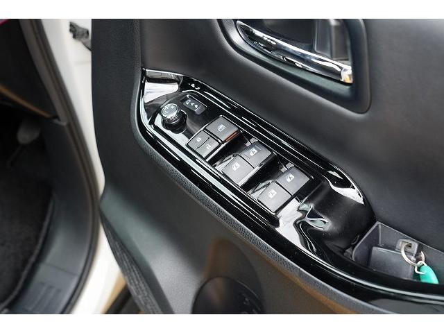 ノア Si ダブルバイビー 社外ナビ 社外フリップダウンモニター 両側電動パワースライドドア 衝突軽減 レーンアシスト フルセグ Bluetooth バックカメラ ETC オートクルーズコントロール オートLEDヘッドライト(32枚目)