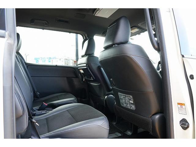 ノア Si ダブルバイビー 社外ナビ 社外フリップダウンモニター 両側電動パワースライドドア 衝突軽減 レーンアシスト フルセグ Bluetooth バックカメラ ETC オートクルーズコントロール オートLEDヘッドライト(37枚目)