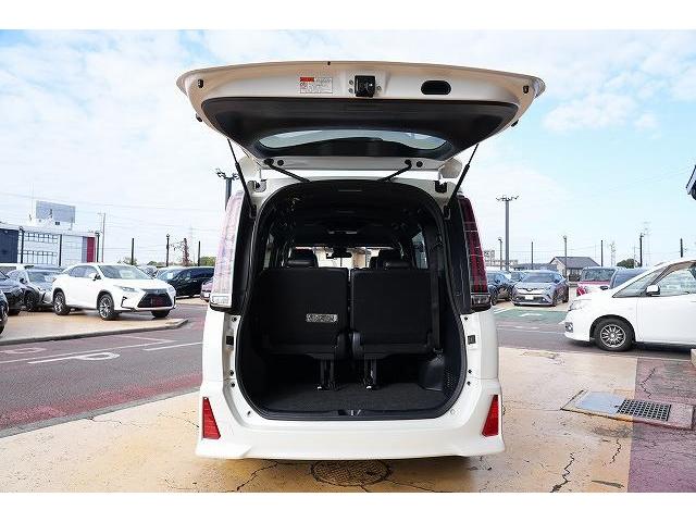 ノア Si ダブルバイビー 社外ナビ 社外フリップダウンモニター 両側電動パワースライドドア 衝突軽減 レーンアシスト フルセグ Bluetooth バックカメラ ETC オートクルーズコントロール オートLEDヘッドライト(39枚目)