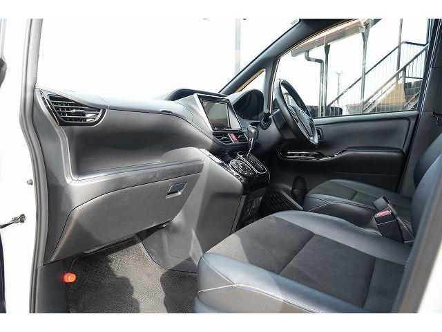 ノア Si ダブルバイビー 社外ナビ 社外フリップダウンモニター 両側電動パワースライドドア 衝突軽減 レーンアシスト フルセグ Bluetooth バックカメラ ETC オートクルーズコントロール オートLEDヘッドライト(44枚目)