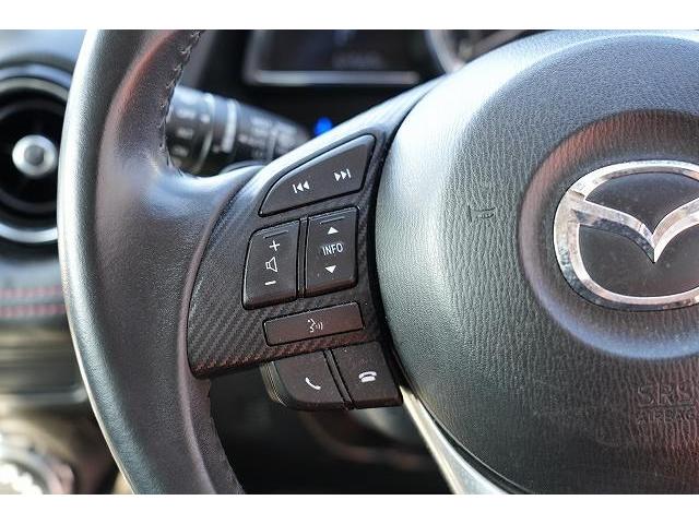 デミオ ＸＤツーリング　純正ＳＤナビ　フルセグ　衝突軽減ブレーキ　レーンアシスト　ヘッドアップディスプレイ　ブラインドスポット　Ｂｌｕｅｔｏｏｔｈ　バックカメラ　オートクルーズコントロール　ビルトインＥＴＣ（4枚目）