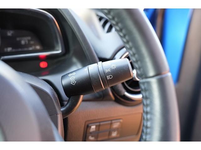 デミオ ＸＤツーリング　純正ＳＤナビ　フルセグ　衝突軽減ブレーキ　レーンアシスト　ヘッドアップディスプレイ　ブラインドスポット　Ｂｌｕｅｔｏｏｔｈ　バックカメラ　オートクルーズコントロール　ビルトインＥＴＣ（6枚目）