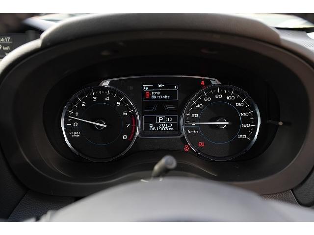 フォレスター Ｓ－リミテッド　衝突軽減ブレーキ　レーンアシスト　アダプティブクルーズコントロール　ブラインドスポット　純正ナビ　Ｂｌｕｅｔｏｏｔｈ　バックカメラ　フルセグ　純正アルミホイール　ビルトインＥＴＣ　パワーバックドア（8枚目）