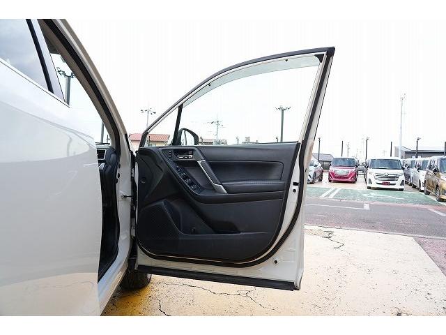 フォレスター Ｓ－リミテッド　衝突軽減ブレーキ　レーンアシスト　アダプティブクルーズコントロール　ブラインドスポット　純正ナビ　Ｂｌｕｅｔｏｏｔｈ　バックカメラ　フルセグ　純正アルミホイール　ビルトインＥＴＣ　パワーバックドア（27枚目）