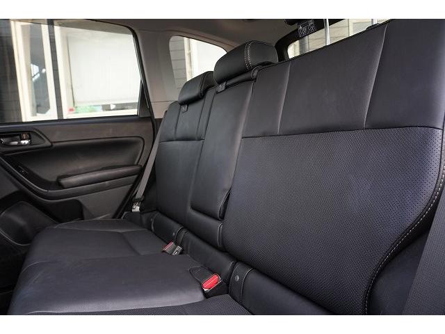 フォレスター Ｓ－リミテッド　衝突軽減ブレーキ　レーンアシスト　アダプティブクルーズコントロール　ブラインドスポット　純正ナビ　Ｂｌｕｅｔｏｏｔｈ　バックカメラ　フルセグ　純正アルミホイール　ビルトインＥＴＣ　パワーバックドア（40枚目）