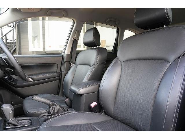 フォレスター Ｓ－リミテッド　衝突軽減ブレーキ　レーンアシスト　アダプティブクルーズコントロール　ブラインドスポット　純正ナビ　Ｂｌｕｅｔｏｏｔｈ　バックカメラ　フルセグ　純正アルミホイール　ビルトインＥＴＣ　パワーバックドア（43枚目）