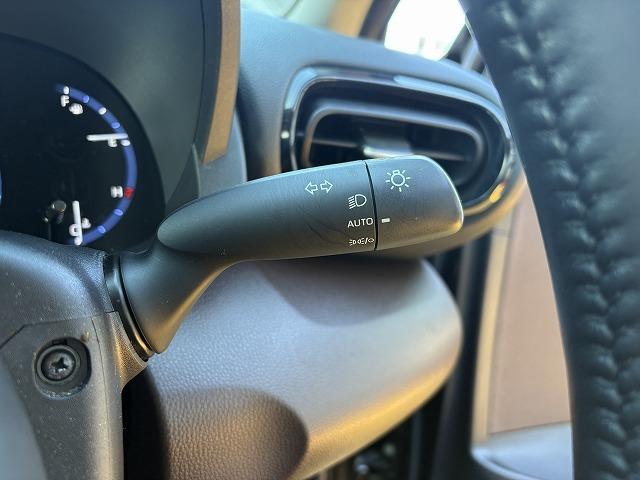 ヤリスクロス ハイブリッドＺ　クリアランスソナー　ブラインドスポット　レーンアシスト　オートハイビーム　アクティブクルーズコントロール　ステアリングリモコン　ステアリングヒーター　衝突被害軽減ブレーキ　Ｂｌｕｅｔｏｏｔｈ　ＵＳＢ（7枚目）