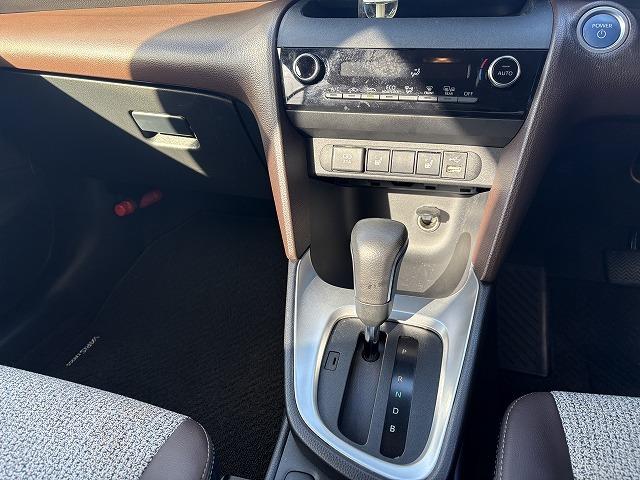 ヤリスクロス ハイブリッドＺ　クリアランスソナー　ブラインドスポット　レーンアシスト　オートハイビーム　アクティブクルーズコントロール　ステアリングリモコン　ステアリングヒーター　衝突被害軽減ブレーキ　Ｂｌｕｅｔｏｏｔｈ　ＵＳＢ（9枚目）