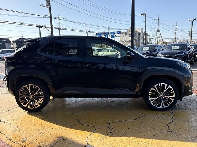 ヤリスクロス ハイブリッドＺ　クリアランスソナー　ブラインドスポット　レーンアシスト　オートハイビーム　アクティブクルーズコントロール　ステアリングリモコン　ステアリングヒーター　衝突被害軽減ブレーキ　Ｂｌｕｅｔｏｏｔｈ　ＵＳＢ（15枚目）