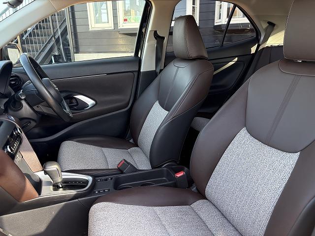 ヤリスクロス ハイブリッドＺ　クリアランスソナー　ブラインドスポット　レーンアシスト　オートハイビーム　アクティブクルーズコントロール　ステアリングリモコン　ステアリングヒーター　衝突被害軽減ブレーキ　Ｂｌｕｅｔｏｏｔｈ　ＵＳＢ（36枚目）