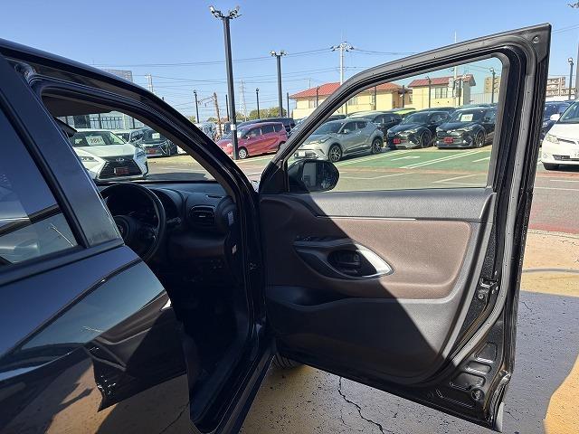 ヤリスクロス ハイブリッドＺ　クリアランスソナー　ブラインドスポット　レーンアシスト　オートハイビーム　アクティブクルーズコントロール　ステアリングリモコン　ステアリングヒーター　衝突被害軽減ブレーキ　Ｂｌｕｅｔｏｏｔｈ　ＵＳＢ（37枚目）