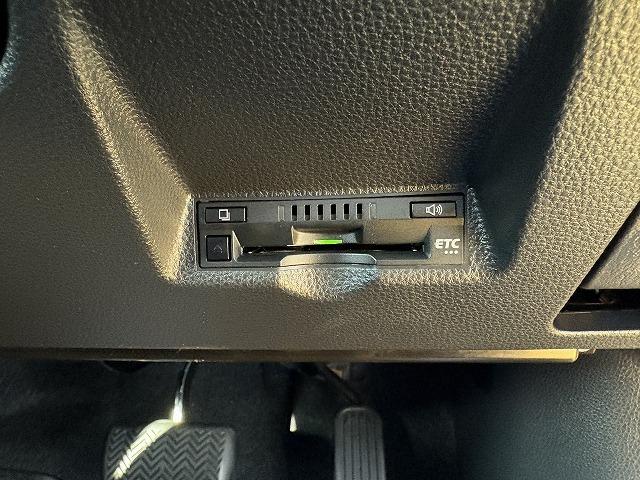 ヤリスクロス ハイブリッドＺ　クリアランスソナー　ブラインドスポット　レーンアシスト　オートハイビーム　アクティブクルーズコントロール　ステアリングリモコン　ステアリングヒーター　衝突被害軽減ブレーキ　Ｂｌｕｅｔｏｏｔｈ　ＵＳＢ（50枚目）