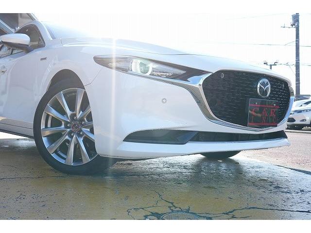ＭＡＺＤＡ３セダン ＸＤ　１００周年特別記念車　１００周年特別記念車　ブレーキサポート　レーンアシスト　ヘッドアップディスプレイ　クリアランスソナー　ブラインドスポット　純正ナビ　全方位カメラ　フルセグ　Ｂｌｕｅｔｏｏｔｈ　ＢＯＳＥサウンド（28枚目）
