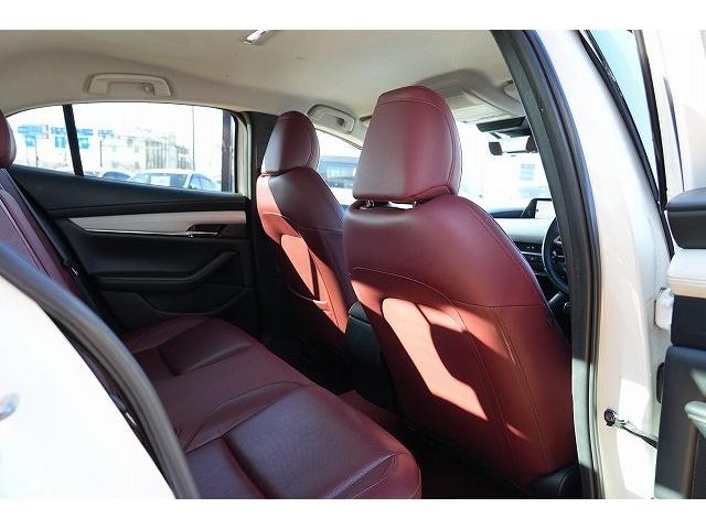 ＭＡＺＤＡ３セダン ＸＤ　１００周年特別記念車　１００周年特別記念車　ブレーキサポート　レーンアシスト　ヘッドアップディスプレイ　クリアランスソナー　ブラインドスポット　純正ナビ　全方位カメラ　フルセグ　Ｂｌｕｅｔｏｏｔｈ　ＢＯＳＥサウンド（36枚目）