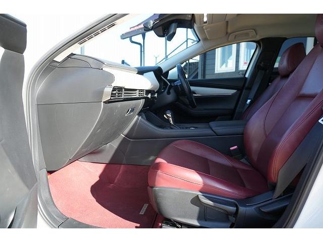 ＭＡＺＤＡ３セダン ＸＤ　１００周年特別記念車　１００周年特別記念車　ブレーキサポート　レーンアシスト　ヘッドアップディスプレイ　クリアランスソナー　ブラインドスポット　純正ナビ　全方位カメラ　フルセグ　Ｂｌｕｅｔｏｏｔｈ　ＢＯＳＥサウンド（44枚目）