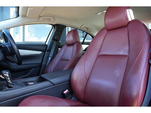 ＭＡＺＤＡ３セダン ＸＤ　１００周年特別記念車　１００周年特別記念車　ブレーキサポート　レーンアシスト　ヘッドアップディスプレイ　クリアランスソナー　ブラインドスポット　純正ナビ　全方位カメラ　フルセグ　Ｂｌｕｅｔｏｏｔｈ　ＢＯＳＥサウンド（45枚目）