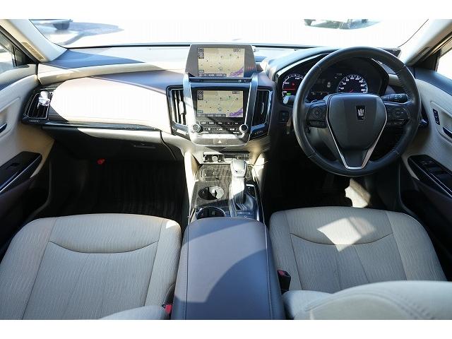 クラウンハイブリッド G 衝突軽減ブレーキ レーンアシスト アダプティブクルーズコントロール シートヒーター ブラインドスポット ステアリングヒーター パドルシフト 純正ナビ ビルトインETC2.0 バックカメラ(2枚目)