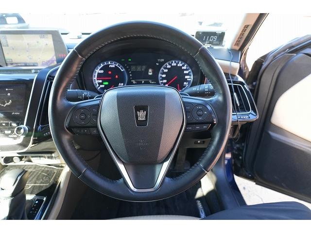 クラウンハイブリッド G 衝突軽減ブレーキ レーンアシスト アダプティブクルーズコントロール シートヒーター ブラインドスポット ステアリングヒーター パドルシフト 純正ナビ ビルトインETC2.0 バックカメラ(3枚目)